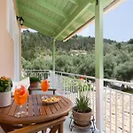 Venti Di Paxos Lákka